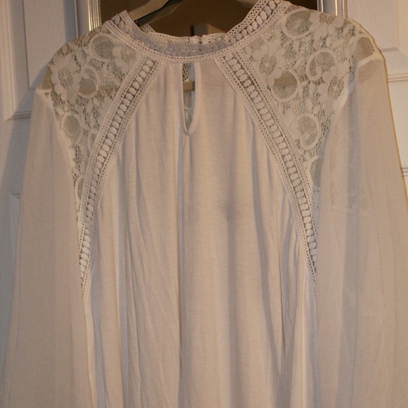 NWT - 26/28 Lane Bryant White Sheer Sleeve Blouse - Picture 2 of 7